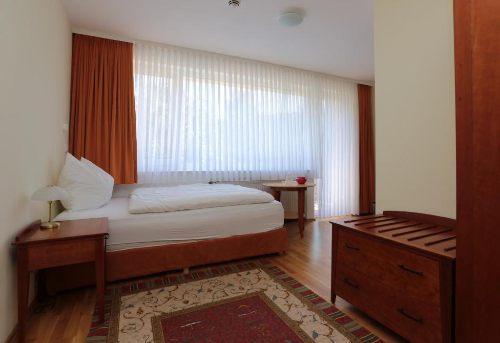 Hotel Am Rossberg Altenahr Esterno foto